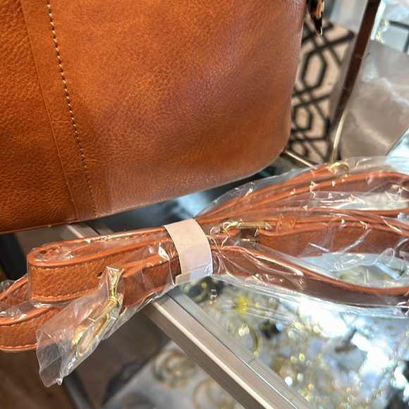 A beautiful Vegan handbag color Rust - Picture 10 of 16